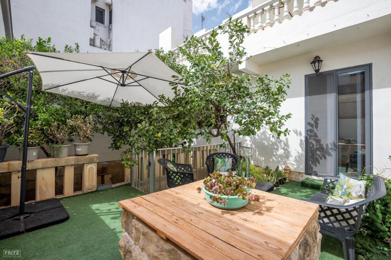 Close To Airport, Double Bedroom, Sofa-Bed, Private Bathroom For Adults And Children Aged 10 And Over Only Gudja 외부 사진